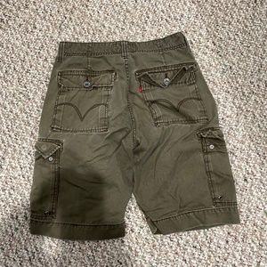 Levi's Cargo Shorts  32W
